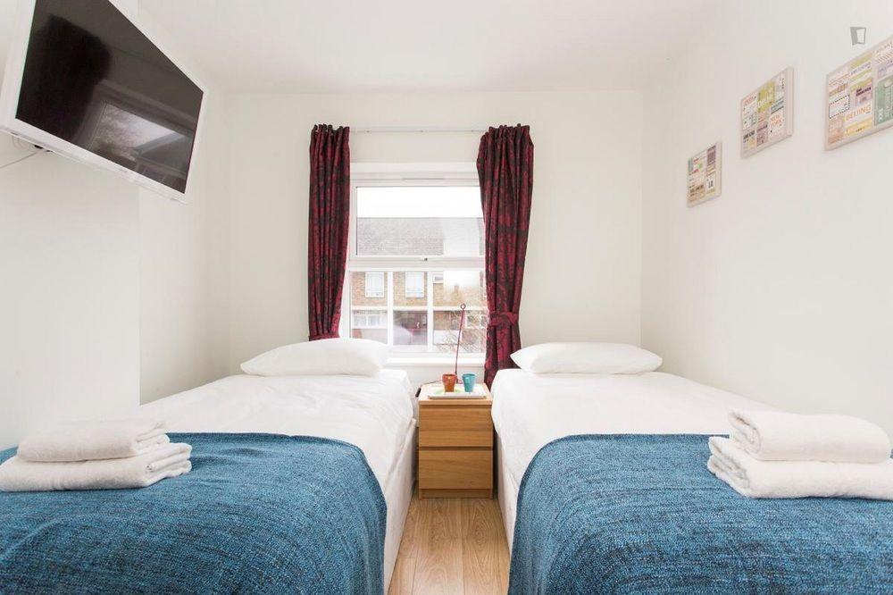406 Harrow Hotel London Eksteriør billede